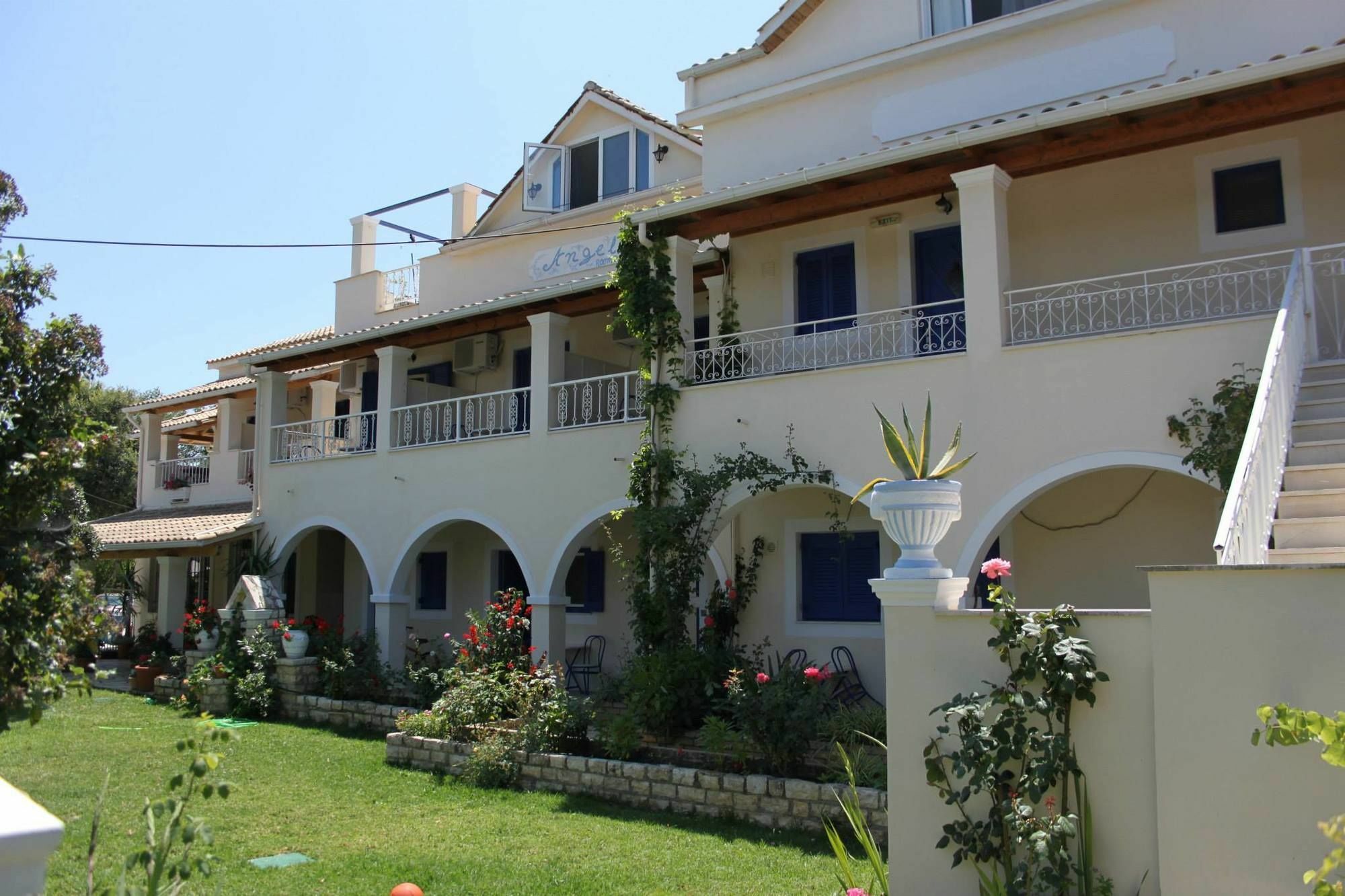 Angelina Apartments Rodas Exterior foto